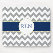 Gray and Navy Chevron Striped Monogram Mousepad Muismat (Voorkant)