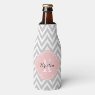 Gray and Pink Chevron Monogram Flesjeskoeler
