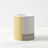 Gray and White Chevron Chic Commemorative Wedding Koffiemok (Center)