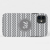Gray and White Chevron Pattern Aangepast monogram Case-Mate iPhone Case (Achterkant (horizontaal))