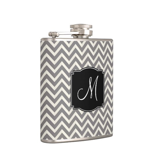 Gray and White Chevron Pattern met Monogram Heupfles (Rechts)