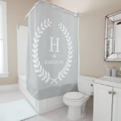 Gray and White Stylish Laurel Wreate Monogram Douchegordijn (In situ)