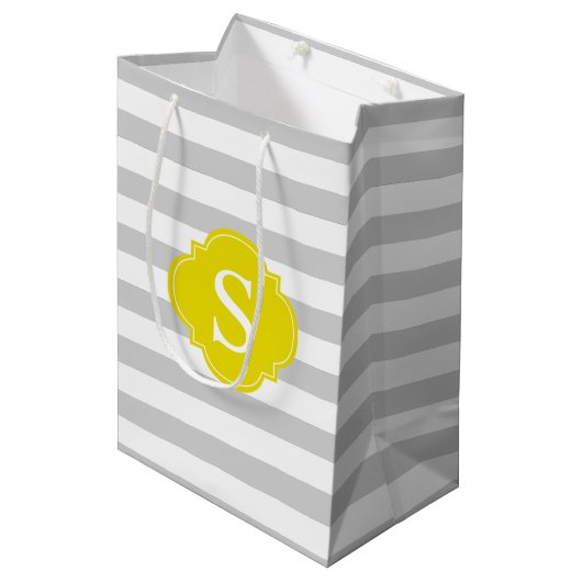 Gray and Yellow Stripes Pattern and Monogram Medium Cadeauzakje (Voorkant Gekanteld)