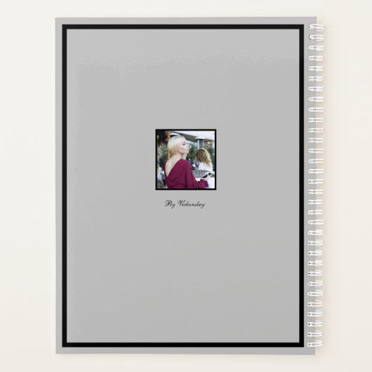 Gray Background Girl Mode Modern Elegant Red Planner (Achterkant)