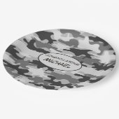 Gray Camouflage Gefeliciteerd Naam Gepersonaliseer Papieren Bordje (Gekanteld)