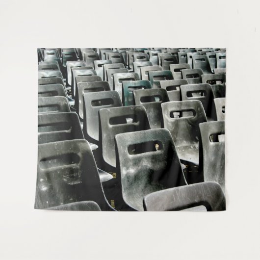 Gray Chairs Tapestry Wandkleed (Voorkant (horizontaal))