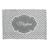 Gray Chevron Aangepaste Kussensloop (Voorkant)