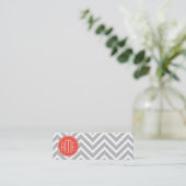Gray Chevron en Coral Custom Monogram Mini Visitekaartje (Staand voorkant)