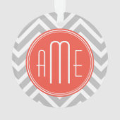 Gray Chevron en Coral Custom Monogram Ornament (achterkant)