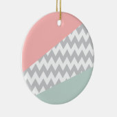 Gray Chevron Mint en Coral Keramisch Ornament (Rechts)