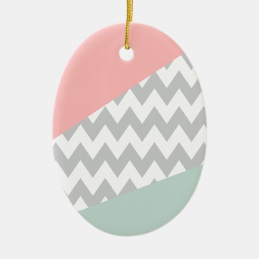 Gray Chevron Mint en Coral Keramisch Ornament (Voorkant)