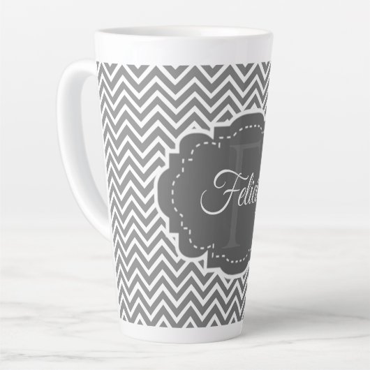 Gray Chevron Persoonlijke Latte Mok (Linkerhoek)