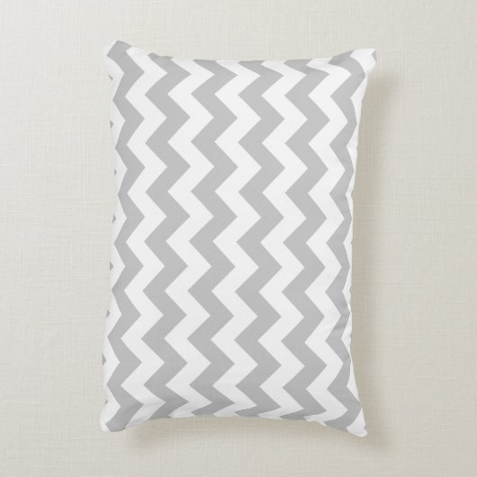 Gray Chevron Zig Zag Decoratief Kussen (Achterkant (Verticaal))