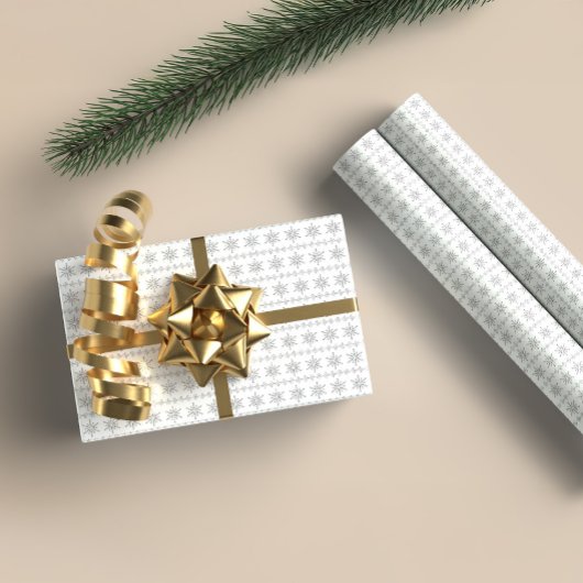Gray Christmas Snowflakes Pattern White Background Cadeaupapier