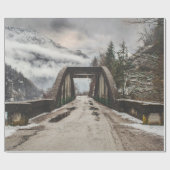 GRAY CONCRETE ARCH BRIDE BESIDE LEAFLESS TREE NEAR CADEAUPAPIER (Vlak)