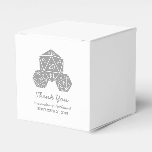 Gray D20 Dice Wedding Favor Boxes Bedankdoosjes (Voorkant Zijde)