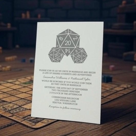 Gray D20 Dice Wedding Invite Kaart