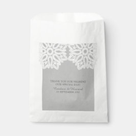 Gray Elegant Lace Favor Bags Bedankzakje