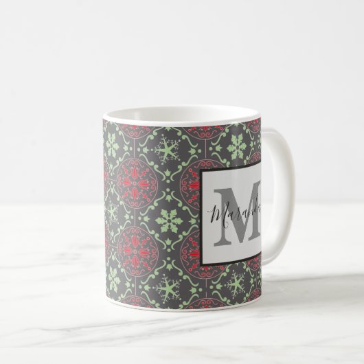 Gray Elegant Nordic Winter Snowflake Monogram Koffiemok (Voorkant rechts)