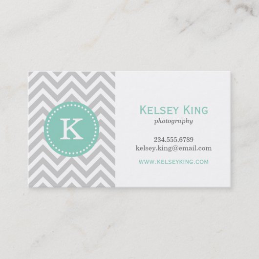 Gray en Aqua Chevron Aangepast monogram Visitekaartje (Voorkant)