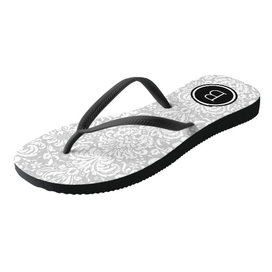 Gray en Black Floral Damask Monogram Teenslippers (Schuin)