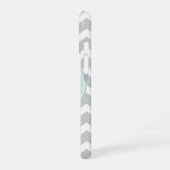Gray en Mint Chevron Aangepast monogram iPhone 16 Hoesje (Linkerkant)