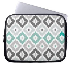 Gray en Mint Tribal Print Ikat Diamond Pattern Laptop Sleeve