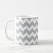 Gray en White Chevron Stripe Koffiemok (Links)