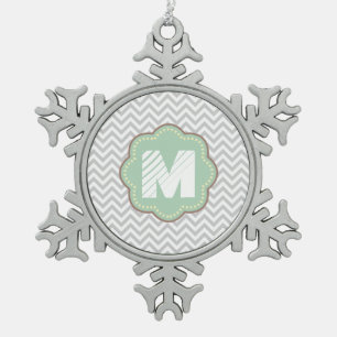 Gray en White Chevron Tin Sneeuwvlok Ornament
