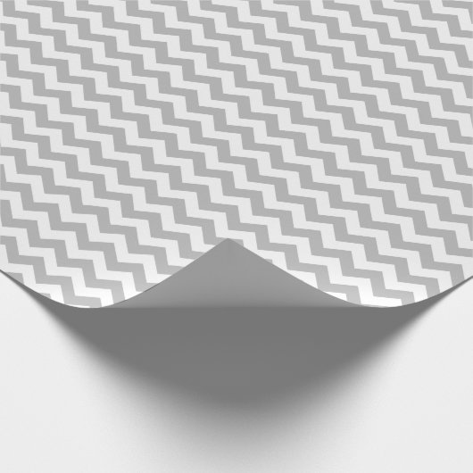 Gray en White Medium Chevron Wrapping Paper Cadeaupapier (Hoek)