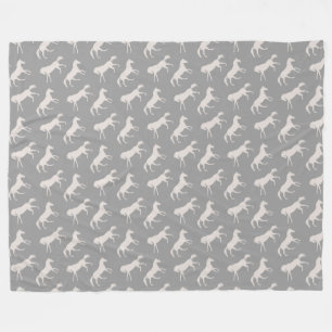 Gray Galloping Horses Pattern Fleece Deken