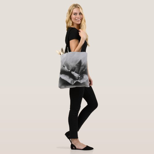 Gray Geese Tote Bag (Op model)