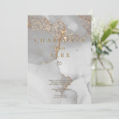 Gray Glitter Chic Alcohol Ink Wedding Invitation Kaart (Staand voorkant)