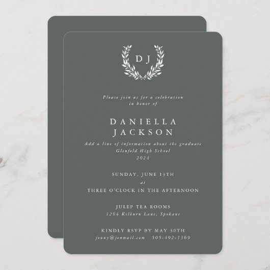 Gray-Green Monogram Laurel Wreated Afstuderen Kaart (Voorkant / Achterkant)