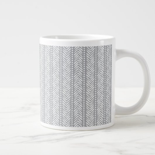 Gray Hand Drawn Chevron Pattern Grote Koffiekop (Rechts)