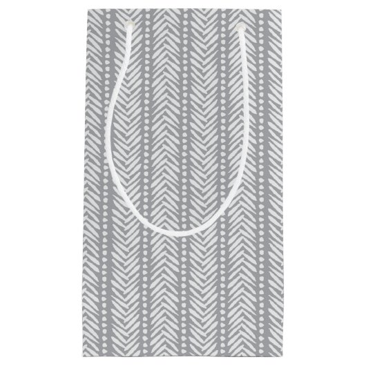 Gray Hand Drawn Chevron Pattern Klein Cadeauzakje (Voorkant)