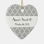 Gray Latticework, Quatrefoil, Trellis, Sweet 16 Keramisch Ornament (Rechts)