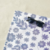 Gray & Lavender Floral Pattern Strandlaken (In situ)