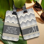 Gray & Linen Beige Chevron Pattern met monogram Bagagelabel<br><div class="desc">Een trendy ontwerp met neutrale kleuren en gewaagde patronen. Voeg jouw naam of monogram aan de voorzijde toe.</div>