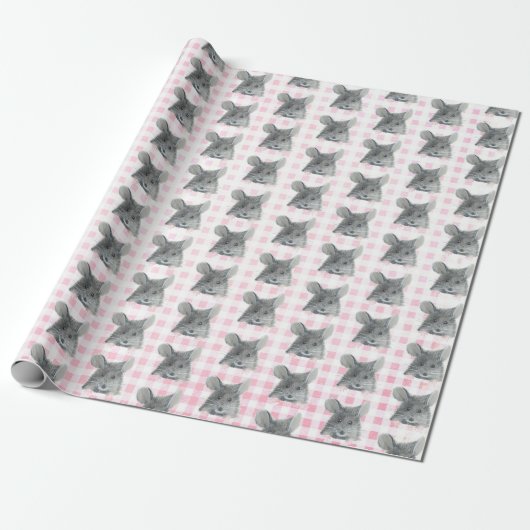 Gray Mouse op Gingham Cadeaupapier (Uitgerold)