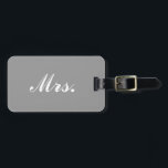 Gray Mr. en Mrs. bagagelabel voor haar<br><div class="desc">" de heer and mrs " , " zijn en haar " , " zijn en haar " , " de heer . en mrs", "mr & mrs", "his & hers", "his & her", paren, koppels, "bagagelabel", bagage, label, labels, koffer, tas, set, bride, bruom, groom, zijn, haar, haar, haar, haar,...</div>