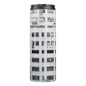 GRAY MULTISTORY BUILDING MET RED ORIENTAL SCRIPT THERMOSBEKER (Achterkant)