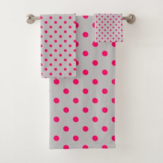 Gray Pink Polka Dot Bad Handdoek (Insitu)