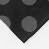 Gray polka-punten op zwart fleece deken (Hoek)