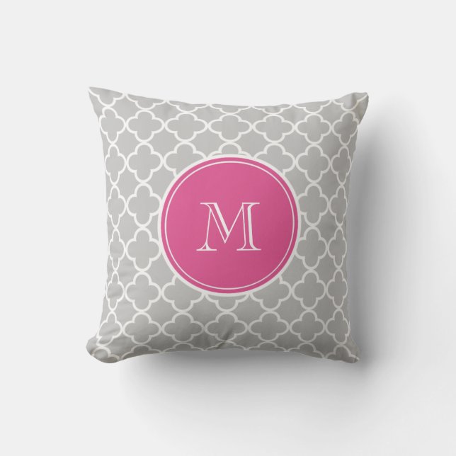 Gray Quatrefoil Pattern, Hot Pink Monogram Kussen (Voorkant)