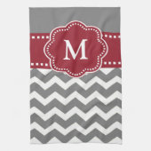 Gray Red Chevron Monogram Towel Theedoek (Verticaal)