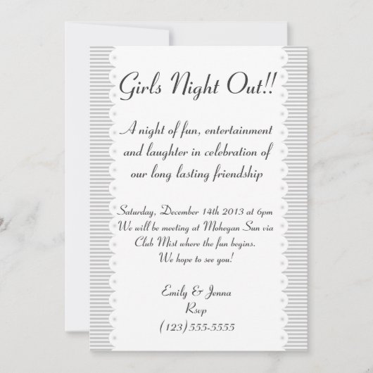 Gray Scalloped Chic Girls Night Out Uitnodiging (Voorkant)