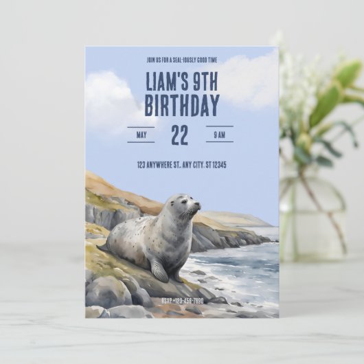Gray Seal Birthday Invitation Kaart (Staand voorkant)