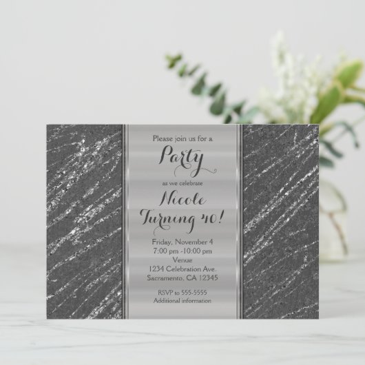 Gray & Silver Modern Glam Marble Stripe Invitation Kaart (Staand voorkant)