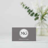 Gray Simple Circle Monogram Aangepaste Visitekaart Visitekaartje (Staand voorkant)